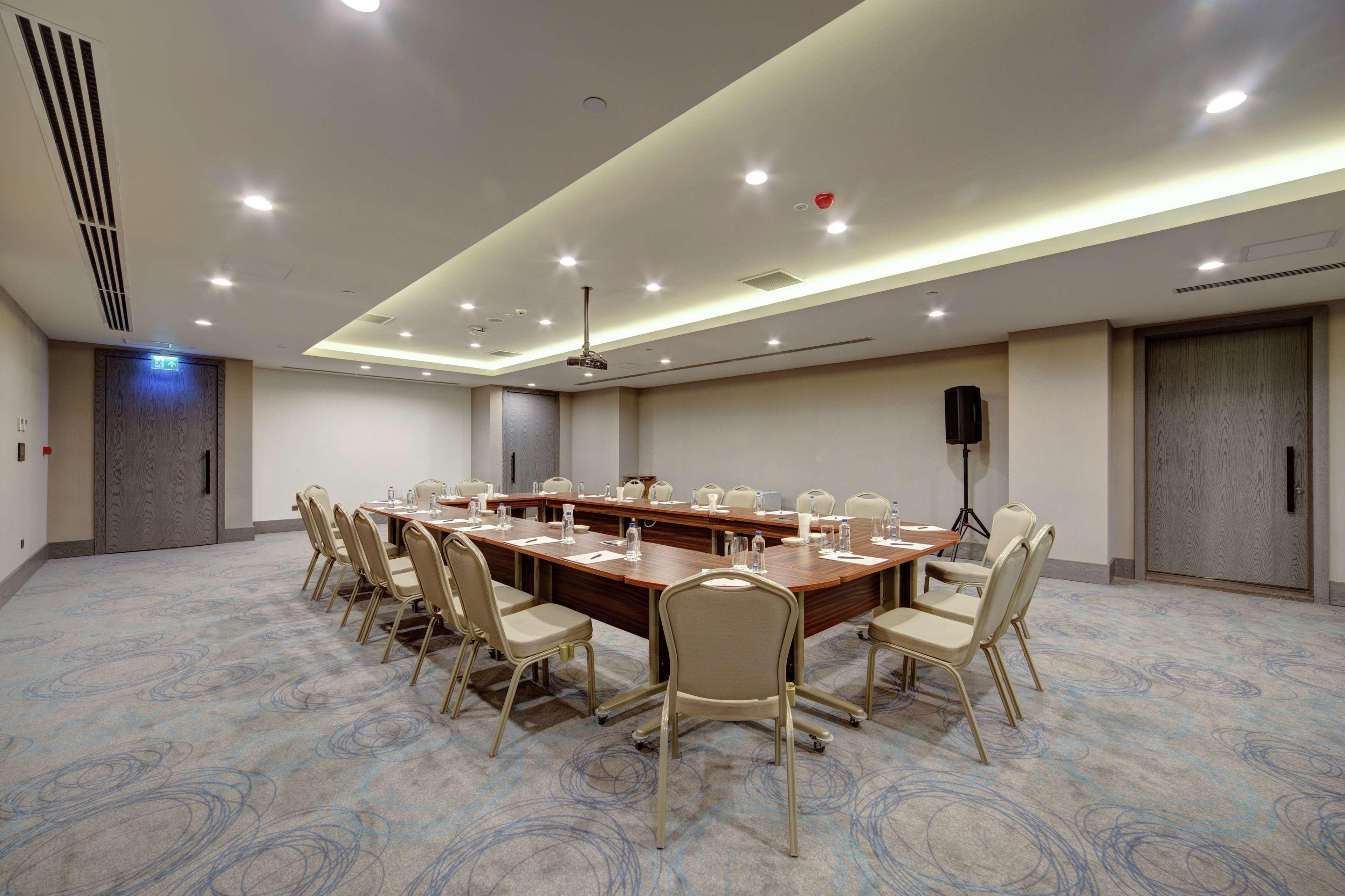 Doubletree By Hilton Adana Hotel Exterior foto